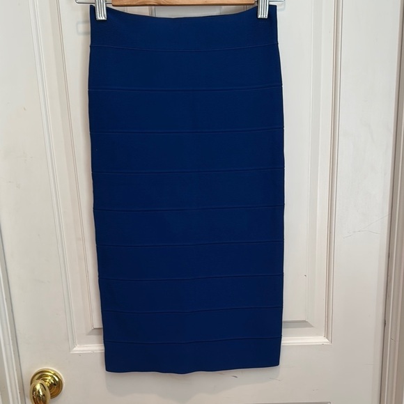 BCBGMAXAZRIA Leger NWT Elegant royal Blue Pencil Skirt - Picture 1 of 8